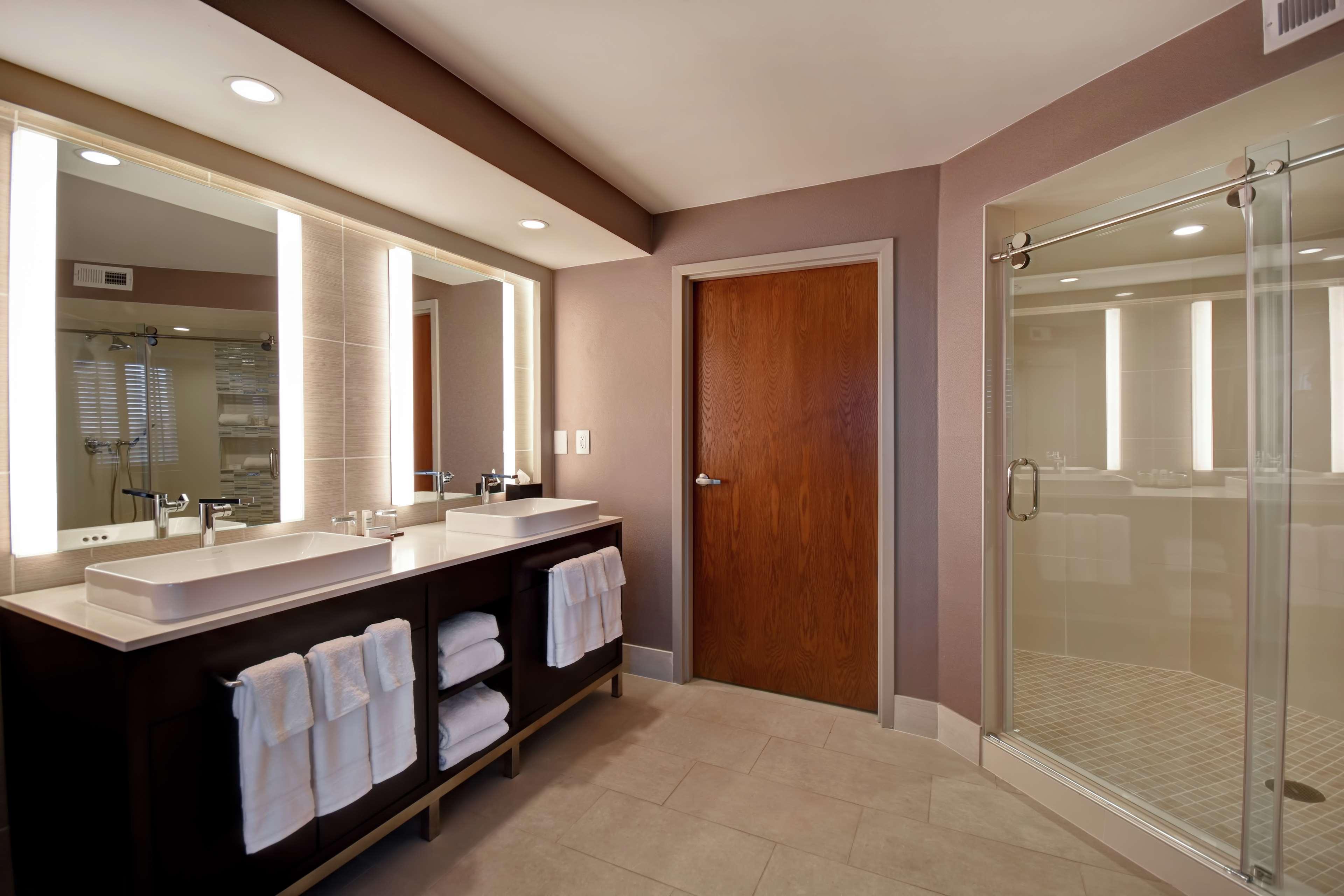 Embassy Suites By Hilton Raleigh Durham Research Triangle Cary Luaran gambar